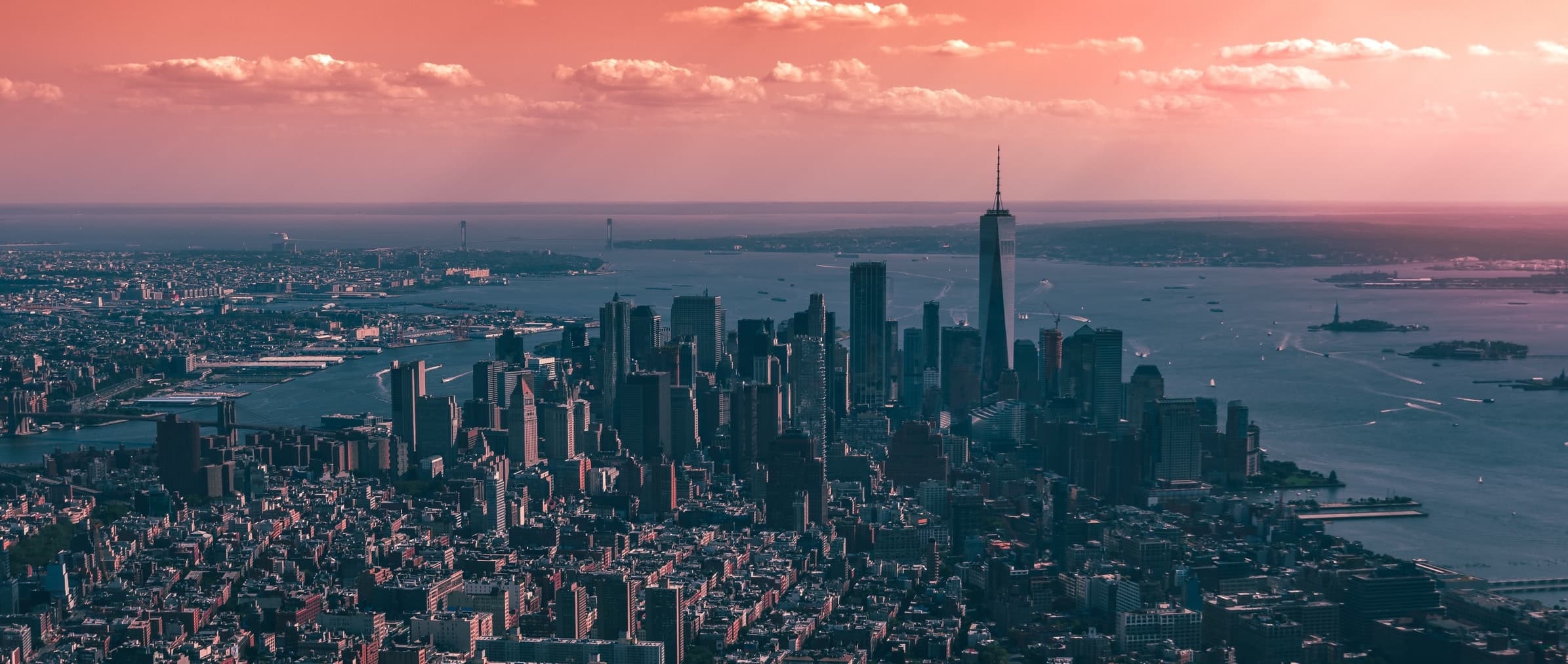 Aerial photo of downtown Manhattan